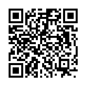 后视镜里面能看见另外五辆皮卡车跟在后面二维码生成