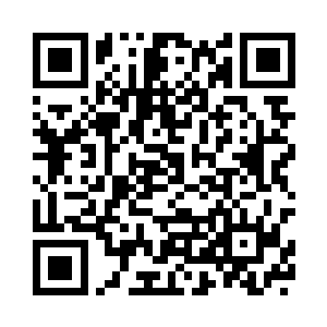 向婉聚精会神的在屏幕前提醒丈夫二维码生成