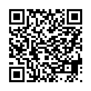 向杨文民皱起小脸露出不乐意的小模样二维码生成