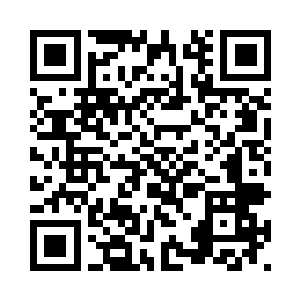 向着疾速后退之中的人群冲了过来二维码生成