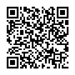 吓的刘美丽正在大叫的时候就扑到了郭震宇的怀里二维码生成