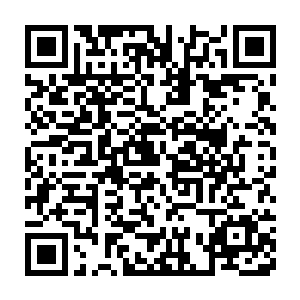 吕莎莎已经拉着那个孩子不着痕迹的退后了一点和张铁保持了一点距离二维码生成