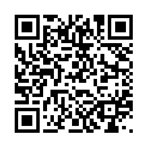 君北月他们两辆马车就全都退下桥梁二维码生成