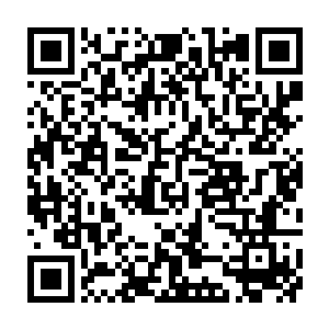 否则我也不会轻易就深刻记下他的双眼模样不会轻易就怀疑他就是目标人二维码生成