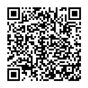 否则混乱的河滩城也不会在这位大人的强势整合之下重新拧成了一股绳二维码生成