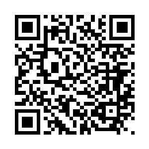 听到观众台上众人的欢呼和尖叫之声二维码生成