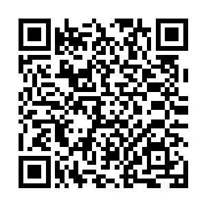 听着婆婆淑妃拉着秦王的手哭着骂他好好的京城里不呆二维码生成