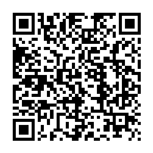 听说崔家家主崔浩宇已经在赶过来了……似乎要找傅家讨一个公道二维码生成