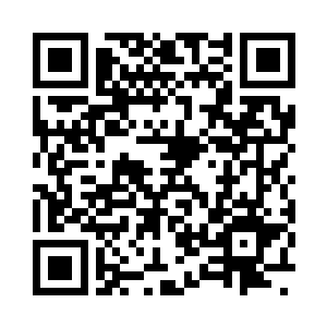 吴福荣一脸焦急的将李奇拖进了他的房间二维码生成