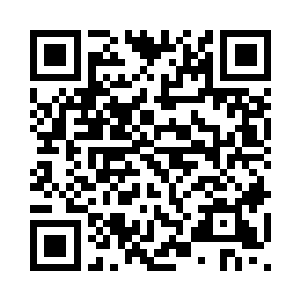 吴虎臣把菜单递到了顾春梅的手边二维码生成