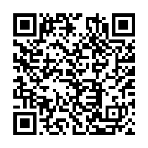 吴虎臣此刻已经再也没有能量施展出之前的攻击了二维码生成