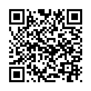 呈现他们面前的是一个巨大的空间二维码生成