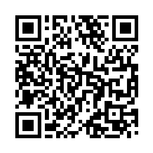 呈现在两人眼前的是一条长长的通道二维码生成