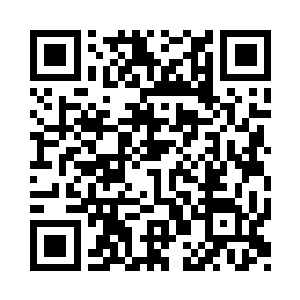 周允晟张开五指反复欣赏做工精致的钻戒二维码生成