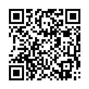 周围光秃秃的地面瞬间长出了无数的参天大树二维码生成