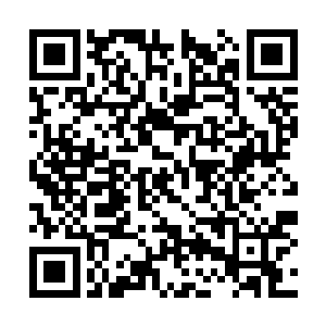 周围的人把弯刀的时候全都不由自主的从旁边让开二维码生成