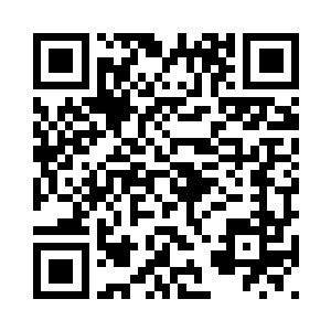 周围至少有几百个队伍盯上了他们二维码生成