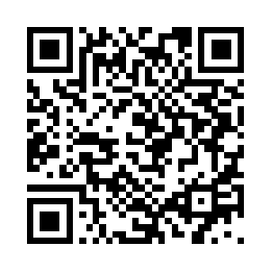 周围这些人的眼睛就一直没离开过你二维码生成
