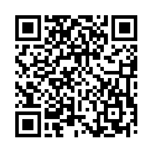 周围重伤的几个神卫都感觉到了这沉闷的气氛二维码生成