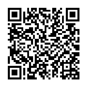 周彦器与林幼娘在船上的饭厅里吃了顿具有英伦风格的晚餐之后二维码生成