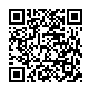 周水金便立刻让身边的职员黄灿打电话报警二维码生成