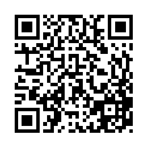 周芯看着杨洛脸上始终没有消失的笑容二维码生成