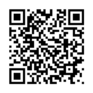 周边已经有不少人听到这边的声响二维码生成