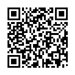 命运三女神在神殿中迎来了变成白鹰的宙斯二维码生成