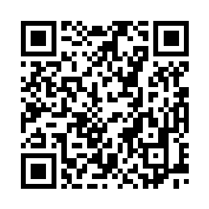 和之前一样的赤红色身影浮现出来二维码生成