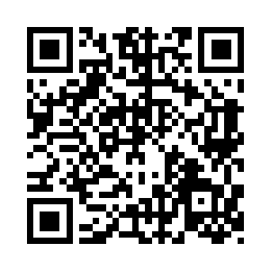 和凤君曜刚认识的时候就陪着他下棋二维码生成