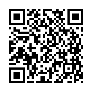 和明辉定亲的那个――帮明辉做了件锦衣裳二维码生成