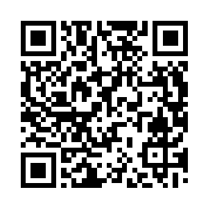 和桌子上的那个烟盒的牌子是一样的二维码生成