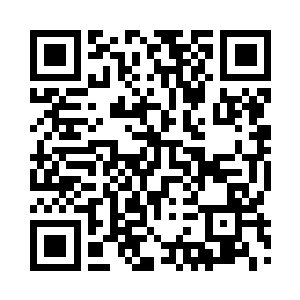 和白天在游乐园的可爱开朗完全不同二维码生成