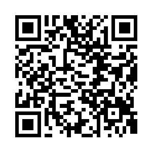 咖啡等罐子都整齐地归类摆放在一个柜子里二维码生成