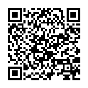哪怕是在紫薇宗数十里之外的城镇之中都能清晰看见二维码生成