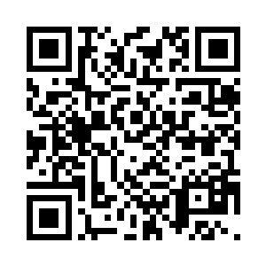 哭着将银票从中年男子手又拿了回来二维码生成