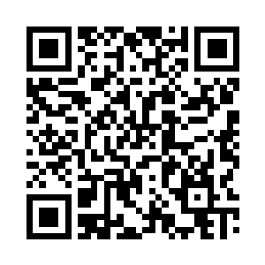 哼她到要看看一会她拿什么出来表演二维码生成