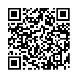 唐三十六拿筷子挑出一片被泡至发黑的茶叶二维码生成