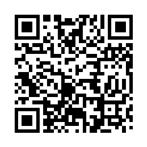 唐劫就站在自己的活动区域里随意走着二维码生成