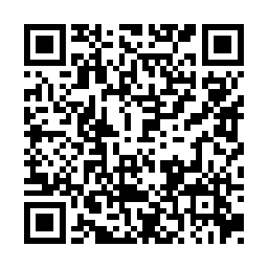 唐天的目光便被石洞正中央的一件东西牢牢吸引二维码生成