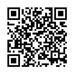 唐昕自动自觉地站在唐喜德身后一步的地方二维码生成