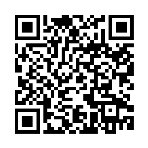 唐晓柔马上非常可爱用手捂住了嘴二维码生成