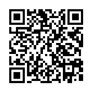 唐晓楠和阮软在林安带领下参观完房间二维码生成