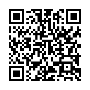 唐点点不得不先回宿舍换一件高领的衣服遮掩二维码生成