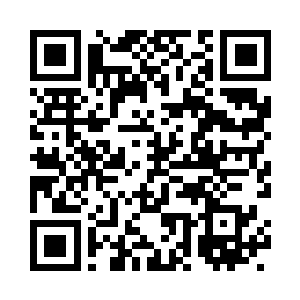 唐点点在食堂里无精打采的啃着馒头二维码生成