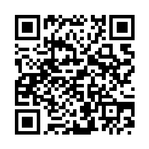 唐玥双手轻轻地在他头上按压了起来二维码生成