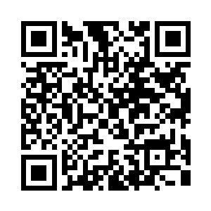 唐玥手持月白剑手起刀落便了结了两个二维码生成