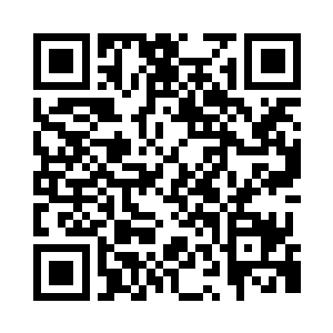 唐玥的头发便被凤君曜绾了一个简单的发髻二维码生成