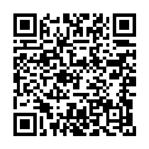 唐菲菲心里的第一个感觉并不是有点无助和羞涩二维码生成