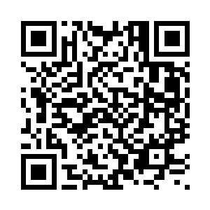 唐裕率着一众亲信往专属电梯走去二维码生成